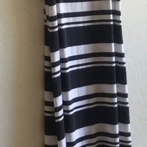 Ambiance apparel long knit dress. Navy/white horizontal stripes. S